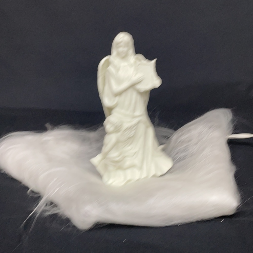 Angelic decor - Picture 3 of 3